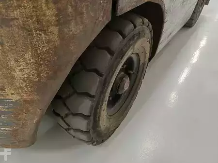 Wózki widłowe diesel 2012  TCM FHD18T3 (15)