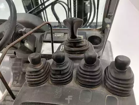 Carrelli elevatori diesel 2014  Toyota 02-8FDJF35 (10)