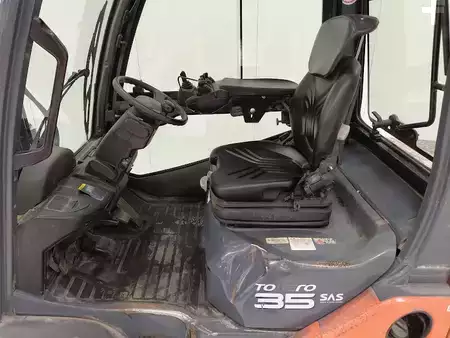 Carrelli elevatori diesel 2014  Toyota 02-8FDJF35 (8)