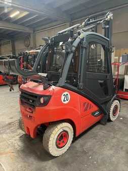 LPG Forklifts - Linde H25T-02 (1)