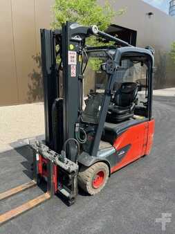 Carrelli elettrici 3 ruote  Linde E18L-02 (4)