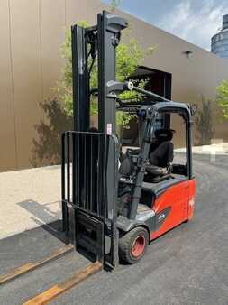 Carrelli elettrici 3 ruote  Linde E18L-02 (1)