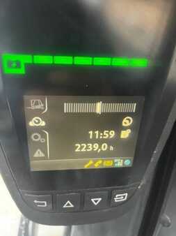 Elektryczne 4-kołowe 2019  Linde E16P-02 (8)