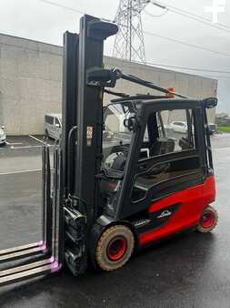 Chariots électriques à 4 roues 2019  Linde E30L-01 (1)
