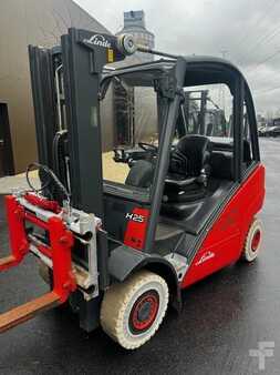 Gas gaffeltruck  Linde H25T-01 (1)