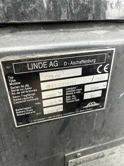 Chariots électriques à 4 roues 2004  Linde E25-02 (8)