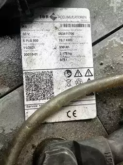 Eléctrica de 4 ruedas  Linde E50HL-01 (7)