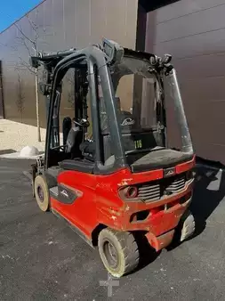 Eléctrica de 4 ruedas  Linde E25-01 (4)