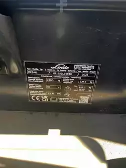 Eléctrica de 4 ruedas  Linde E25-01 (7)