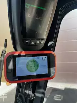 Eléctrica de 4 ruedas 2022  Linde E35HL-01 (9)