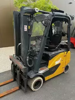 Carrelli elettrici 4 ruote 2019  Linde E20PH-02 (1)