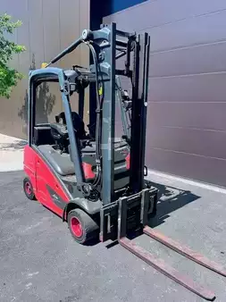 LPG Forklifts  Linde H20T-01 (3)