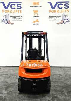 Diesel Forklifts 2007  Toyota 7FDF25 (4)