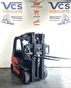 Chariots élévateurs GPL 2021  Linde H20T-01/600 (4)