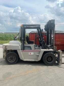 Diesel heftrucks 2009  Nissan E7ZVF05H700 (1)