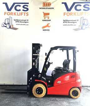 Carrelli elettrici 4 ruote 2025  HC (Hangcha) CPD25 (5)