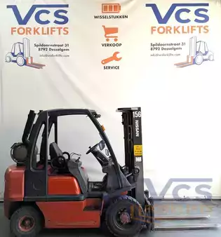 LPG heftrucks - Nissan UD 02 (2)