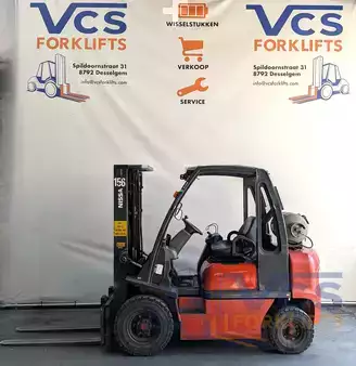 LPG heftrucks - Nissan UD 02 (1)