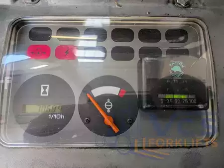 LPG heftrucks - Nissan UD 02 (6)