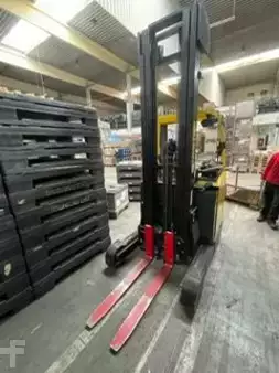 Työntömastotrukki 2022  Hyster R1.6 (5)