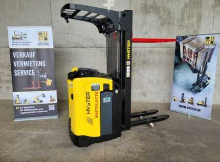 Ståstaplare 2022  Hyster RS1.6IL (1)