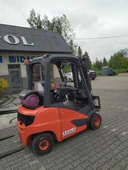 Gas truck 2015  Linde H20T (2) 