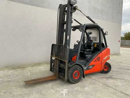 LPG Forklifts 2018  Linde H35T (1)