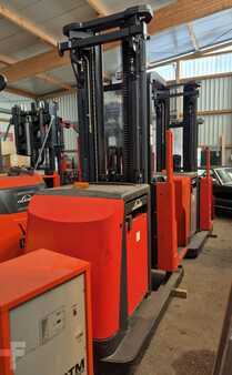Plocktruckar vertikal 2007  Linde V 12 (1)