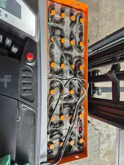 Retráctil 2016  Still FM-X 12 pintada (3)