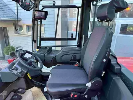 Chariots élévateurs diesel 2016  Kalmar DCG 150-12 (8)