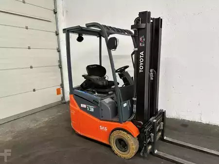 Elektro tříkolové VZV 2018  Toyota 7FBEST13 - TRIPLEX 4,7 m - 775 Stunden !!!! (1)
