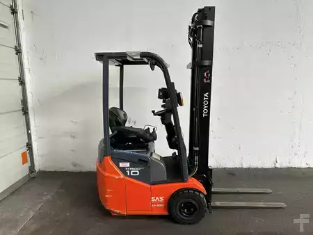 Eléctrica de 3 ruedas 2022  Toyota 7FBEST10 - TRIPLEX 6 m - 688 Stunden !!! (2)