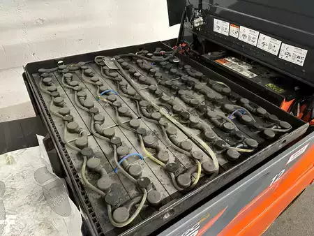 Elektro čtyřkolový VZV 2021  Toyota 8FBMT25 (11)