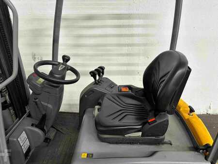 Electric - 3 wheels 2017  Jungheinrich EFG 113 - TRIPLEX 4,5 m (5)