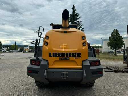 Outro 2016  Liebherr L 556 xPower (4)