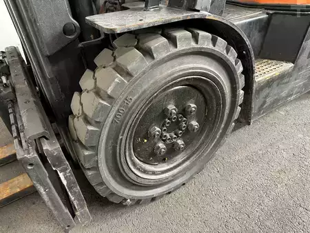 Dieseltrukki 2005  Doosan D 25 S (5)