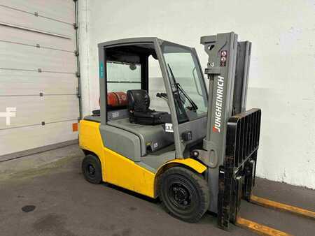 LPG VZV 2017  Jungheinrich TFG 425 - TRIPLEX 4,4 m (1)