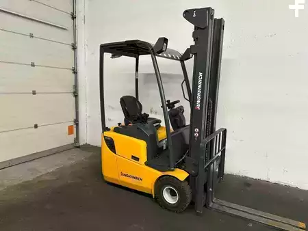 Electric - 3 wheels 2012  Jungheinrich EFG 110 - TRIPLEX 5,5 m (1)