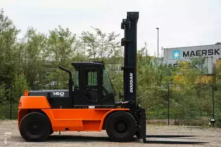 Dieseltruck 2012  Doosan D 160 S-5 - nur 4799 Betriebsstunden !! (4)