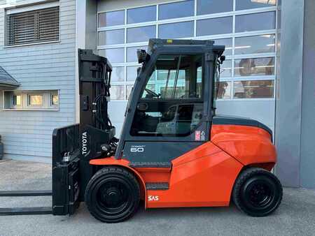 Electric - 4 wheels 2020  Toyota 9FBM60T (2)
