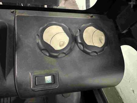 Gasoltruck 2015  Clark C55SL (10)