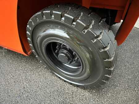 El truck - 4 hjulet 2020  Toyota 9FBM60T - mit DREHGERÄT !! (6)