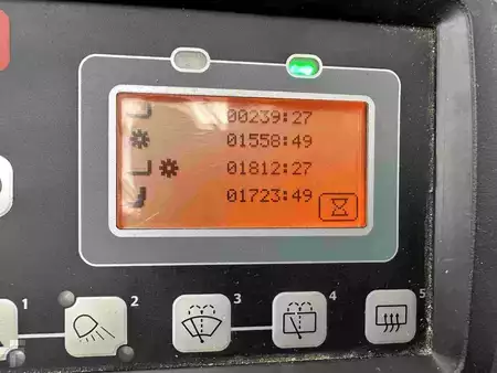 Elektromos 4 kerekű 2022  Toyota 9FBH80T - TRIPLEX 5 m (8)