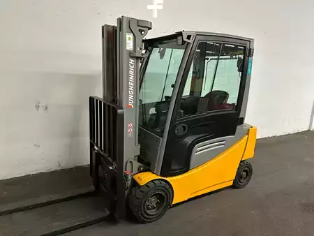 Eléctrica de 4 ruedas 2021  Jungheinrich EFG 320 - TRIPLEX 4,4 m - BATT. 2025 !!!!! (4)