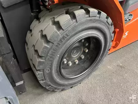 Sähkö - 4 pyör 2023  Toyota 8FBMT50 - TRIPLEX 6,5 m - NEUWERTIG !!! (6)