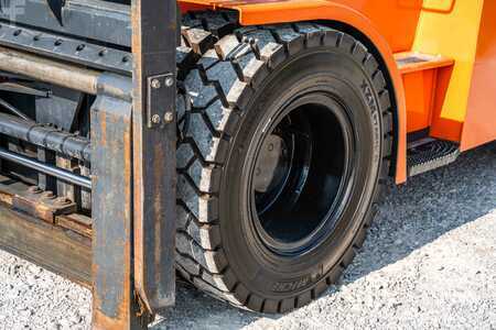 Dieseltruck 2016  Doosan D 90-S-7 (9)