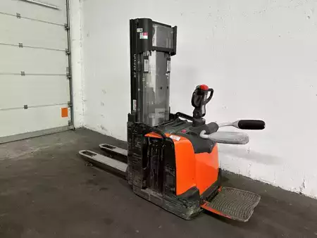 Apilador eléctrico 2017  Toyota SPE 120 L - TRIPLEX 3,9 m (1)