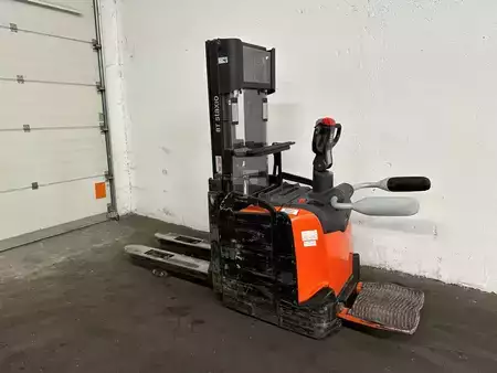 Apilador eléctrico 2018  Toyota SPE 120 L - TRIPLEX 3,7 m (1)