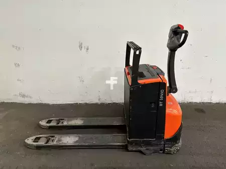 Porta-paletes elétrico 2018  Toyota LWE 180 (2)