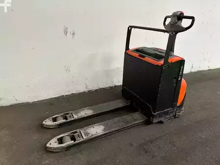 Porta-paletes elétrico 2018  Toyota LWE 180 (3)